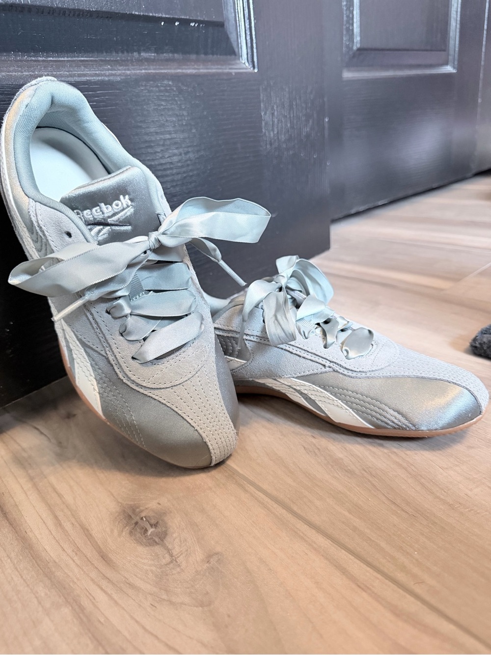 Reebok Women's Light Gray Satin Ultra Low Sneakers